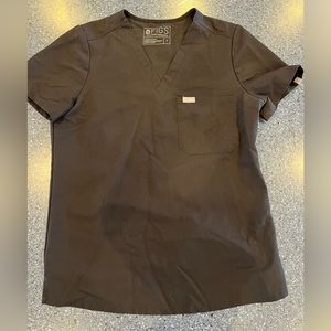 Figs small black scrub top
